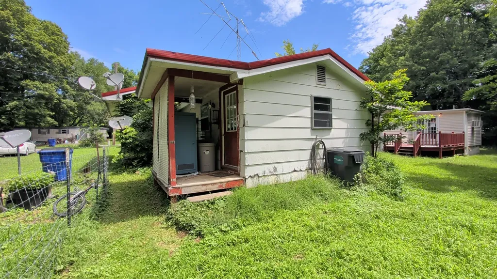 161 Cooper Road Dresden TN 38225