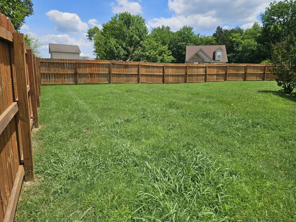 152 Sara Circle Lebanon TN 37090