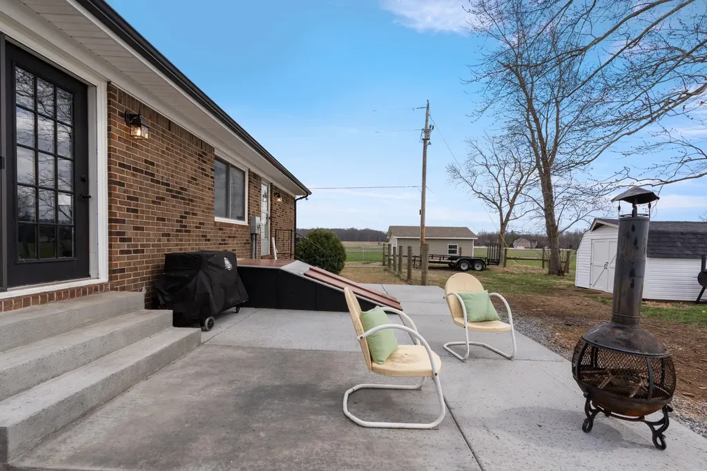 8412 Highway 41, N Adams TN 37010