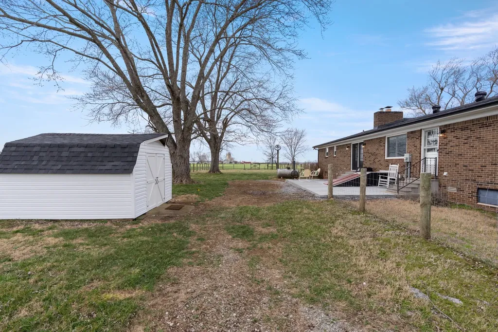 8412 Highway 41, N Adams TN 37010