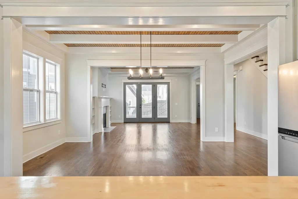 3358 Acklen Avenue Nashville TN 37212