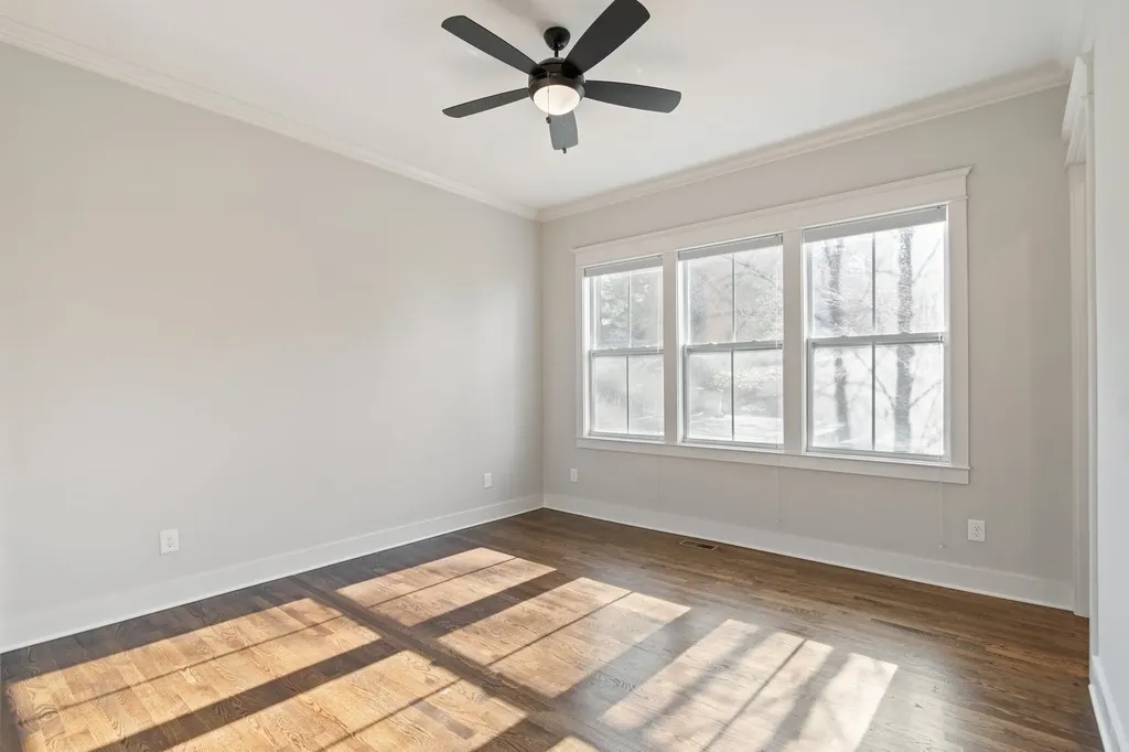 3358 Acklen Avenue Nashville TN 37212