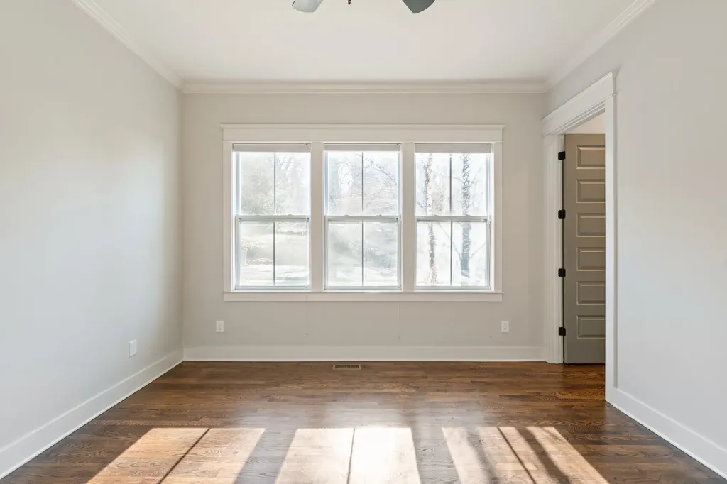 3358 Acklen Avenue Nashville TN 37212