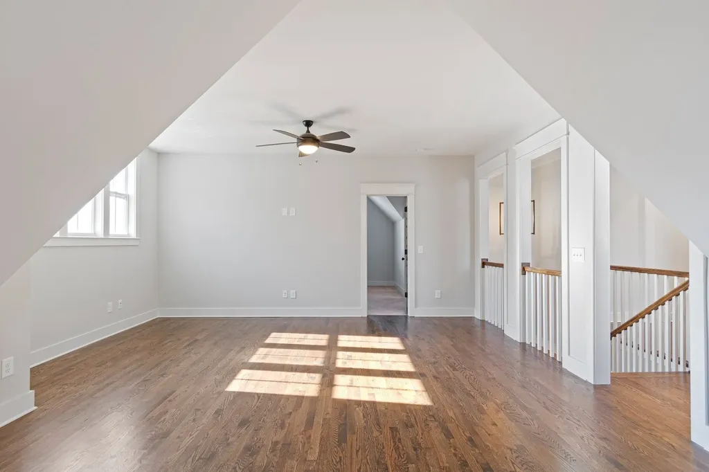 3358 Acklen Avenue Nashville TN 37212