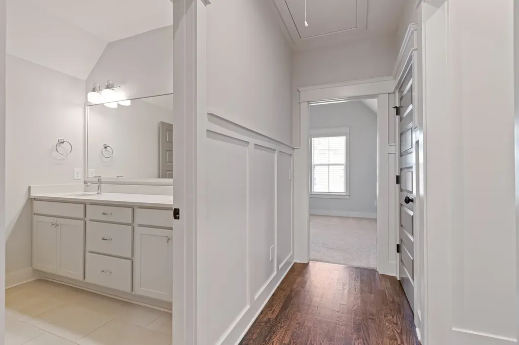 3358 Acklen Avenue Nashville TN 37212