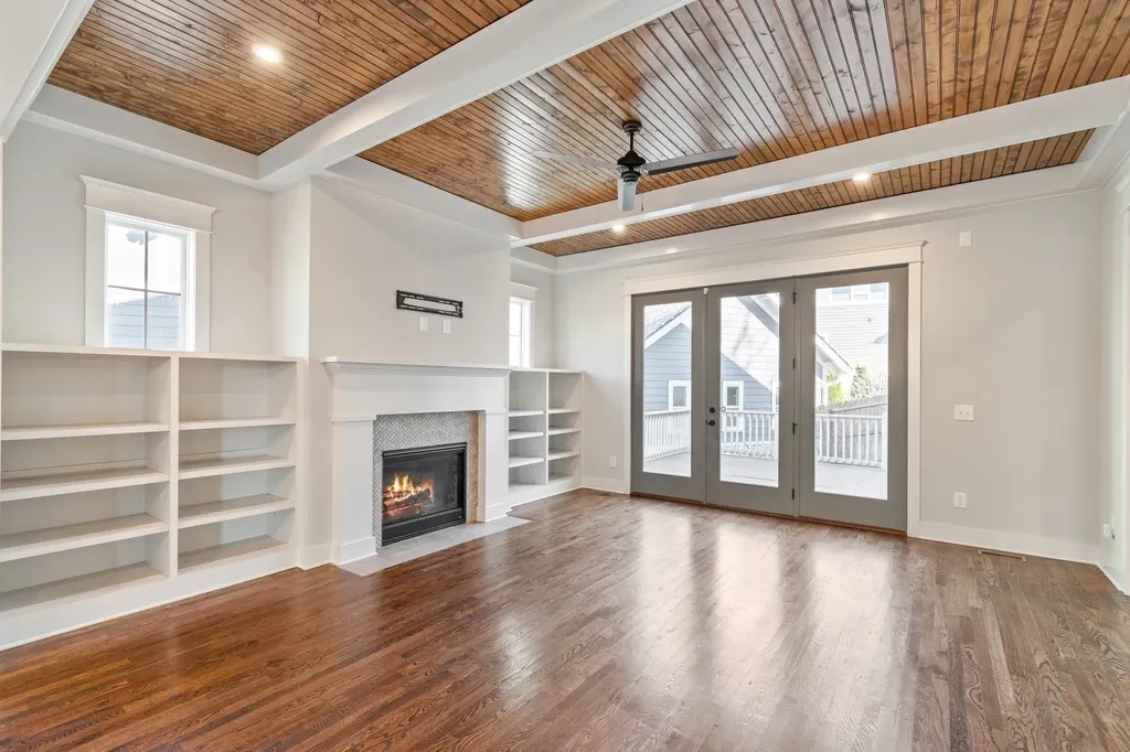 3358 Acklen Avenue Nashville TN 37212
