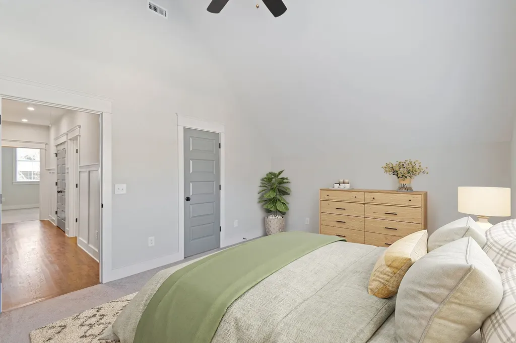 3358 Acklen Avenue Nashville TN 37212