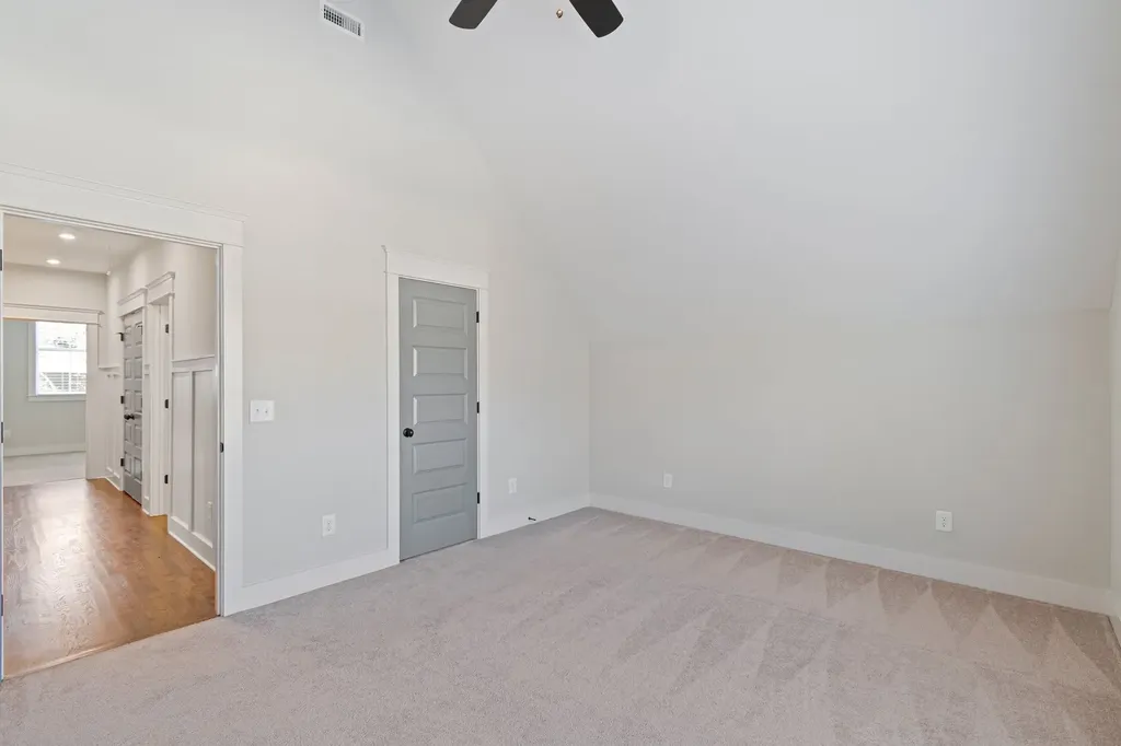 3358 Acklen Avenue Nashville TN 37212