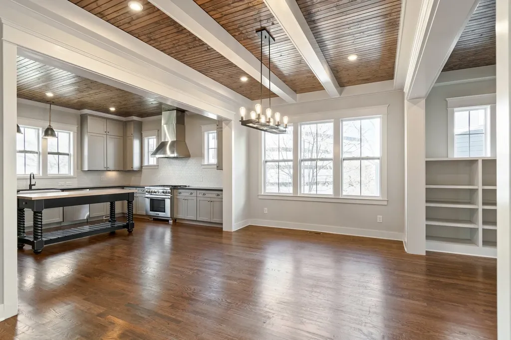 3358 Acklen Avenue Nashville TN 37212