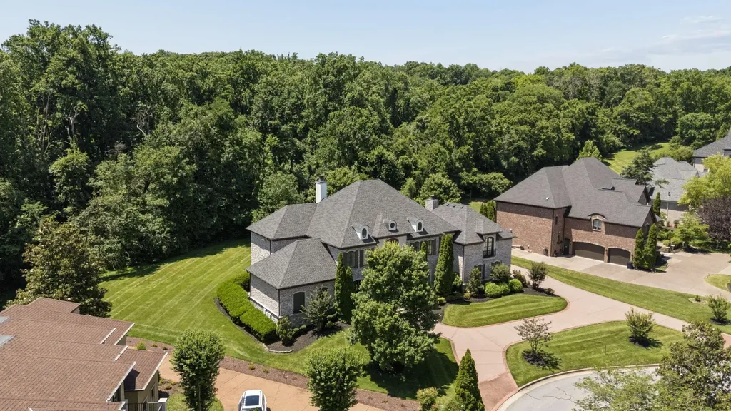 9555 Sanctuary Place Brentwood TN 37027