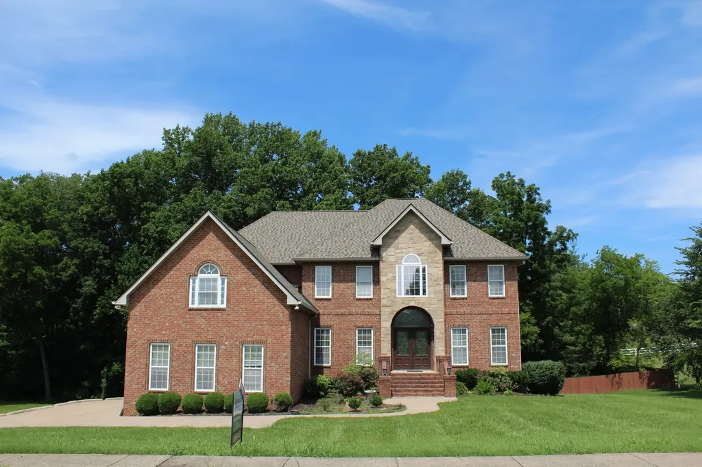 Cross Plains TN, 1033 Valleydale Avenue