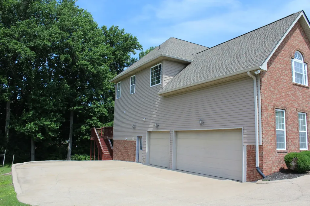 1033 Valleydale Avenue Cross Plains TN 37049