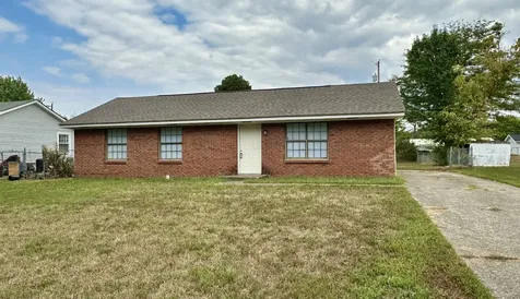 122 E Street Clarksville TN 37042