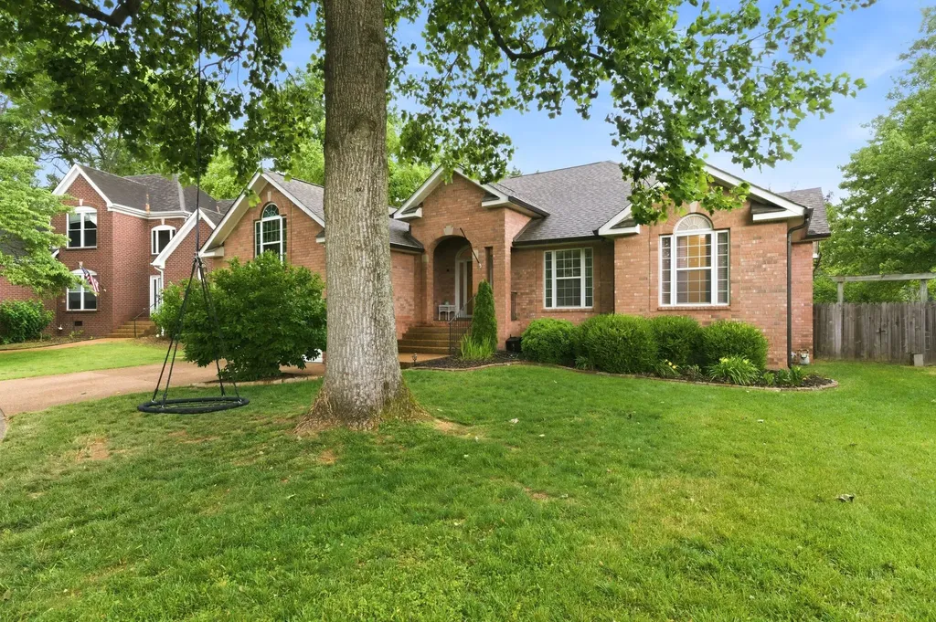 2304 Winder Circle Franklin TN 37064