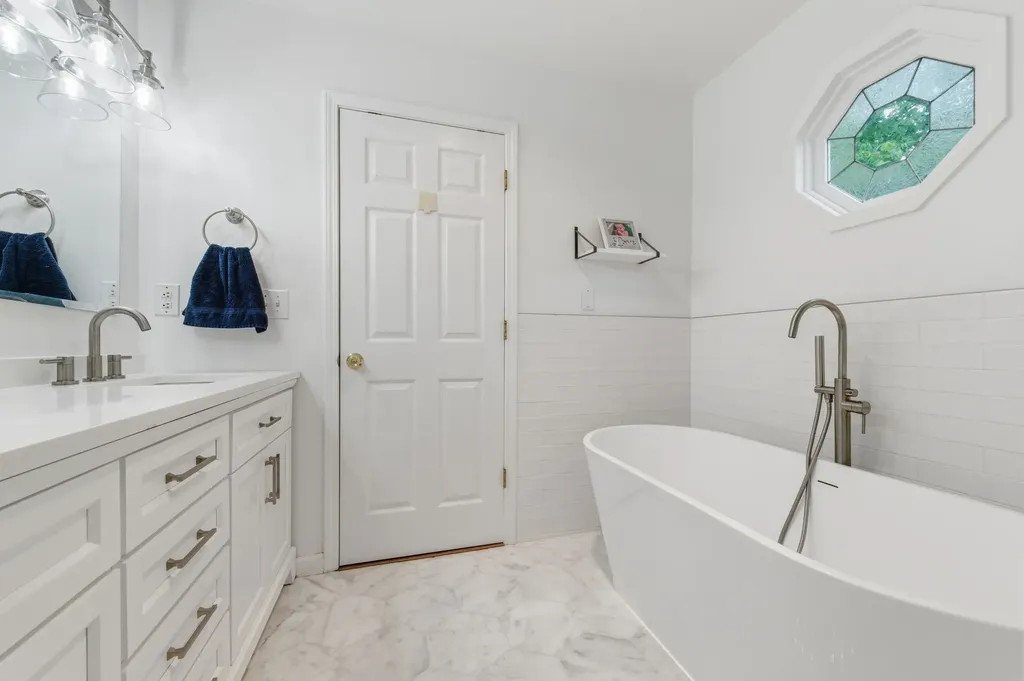 2304 Winder Circle Franklin TN 37064