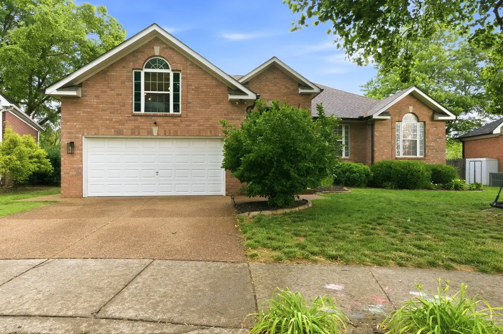 2304 Winder Circle Franklin TN 37064