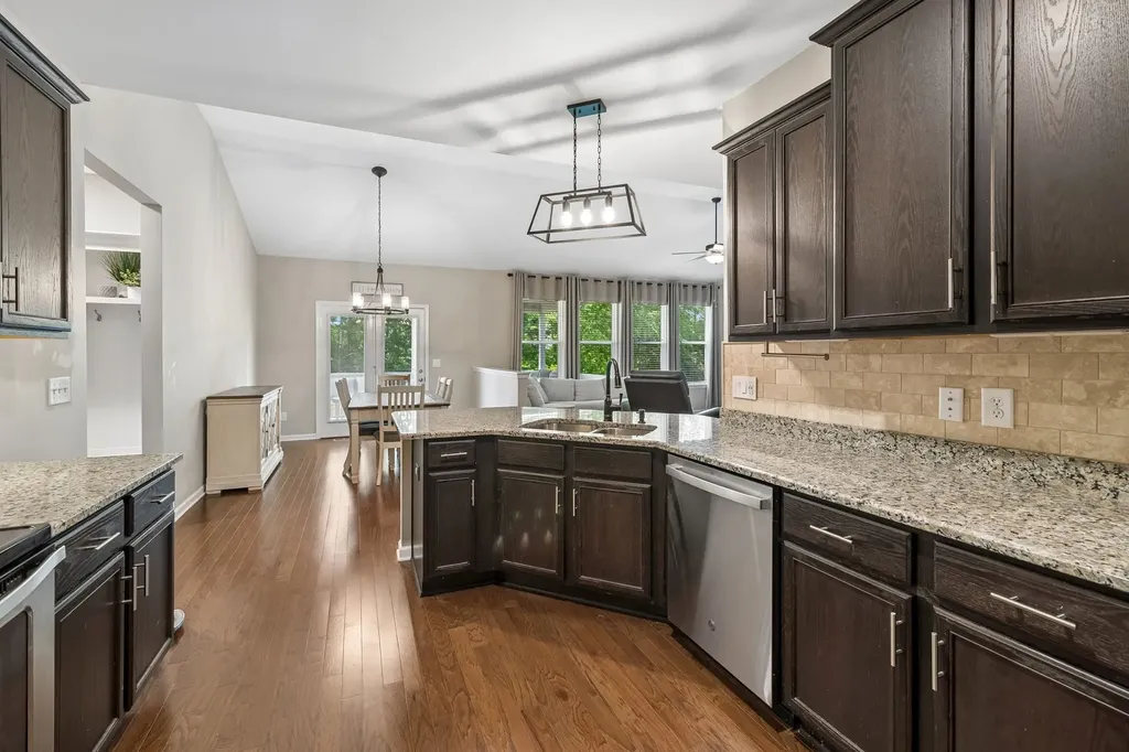 2712 Alvin Sperry Pass Mount Juliet TN 37122