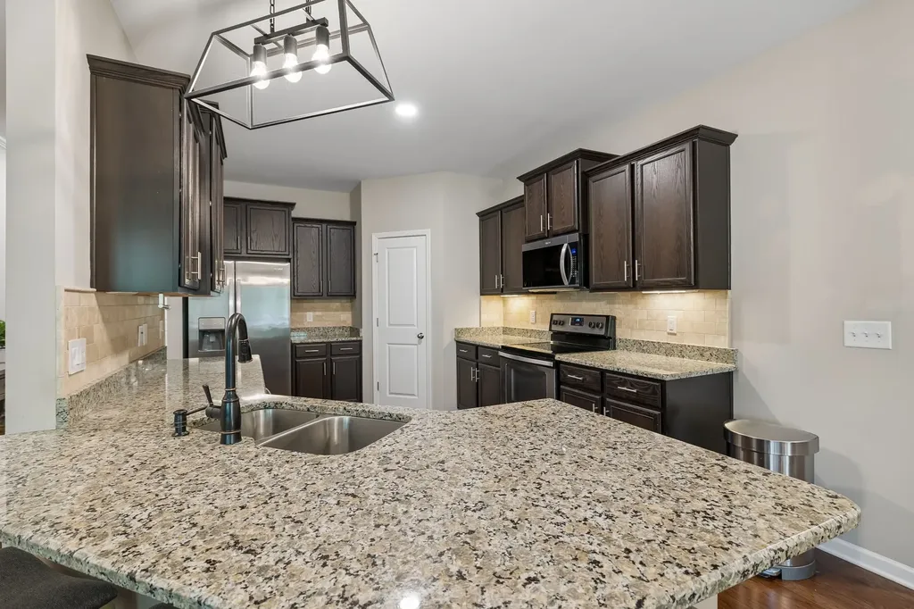 2712 Alvin Sperry Pass Mount Juliet TN 37122