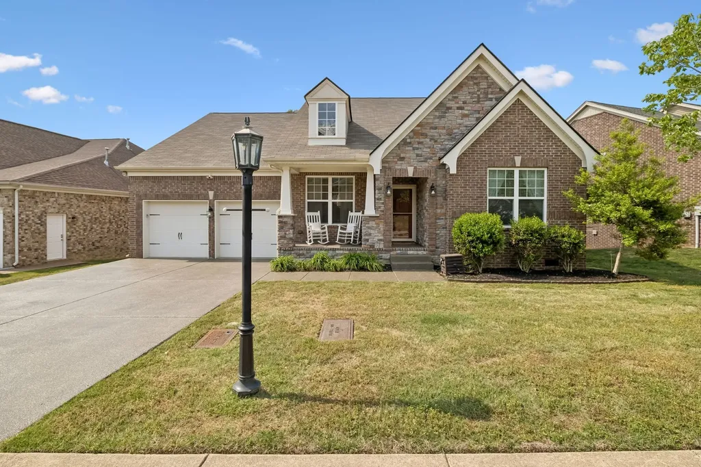 2712 Alvin Sperry Pass Mount Juliet TN 37122