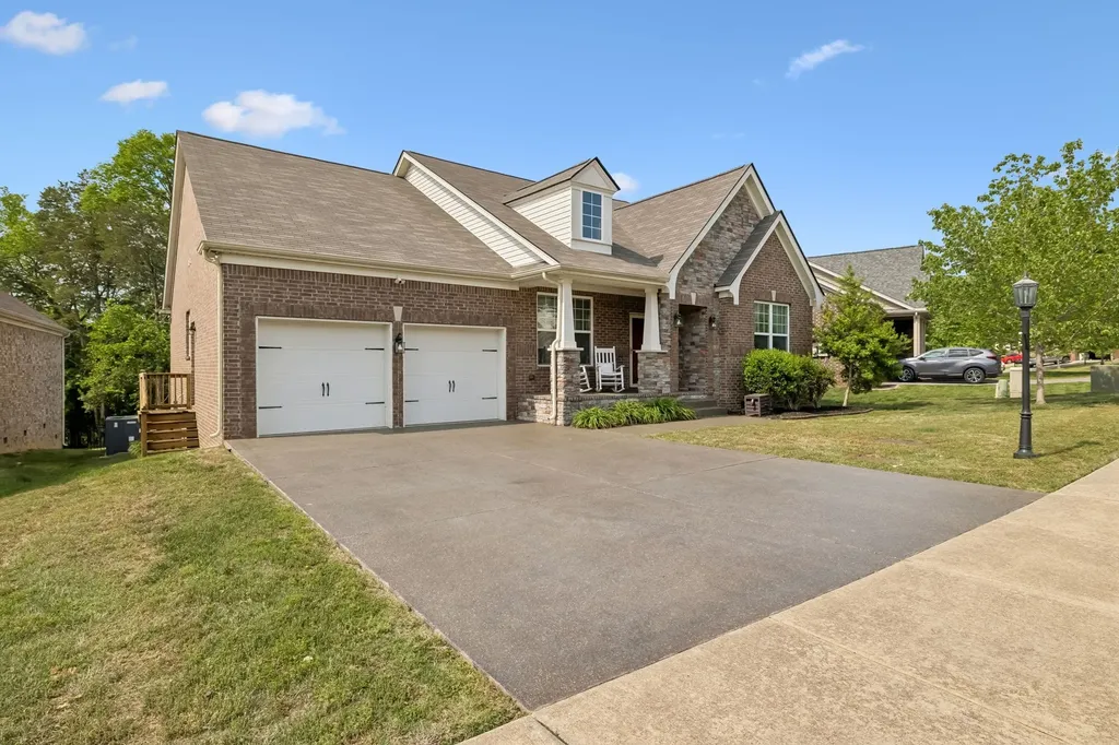 2712 Alvin Sperry Pass Mount Juliet TN 37122