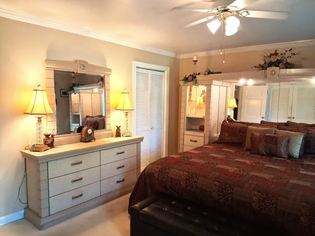 4713 Log Cabin Road Nashville TN 37216