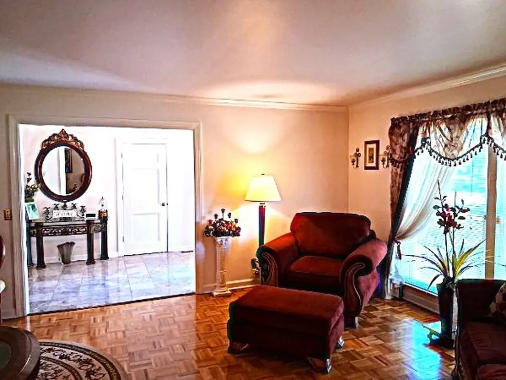 4713 Log Cabin Road Nashville TN 37216