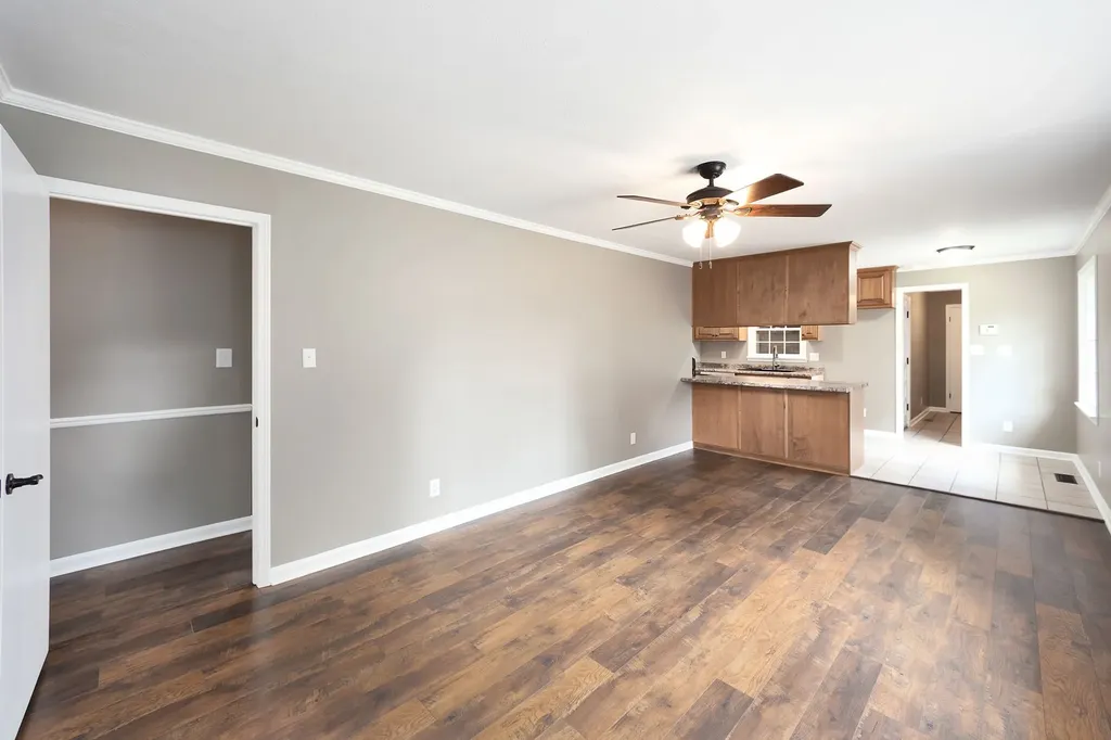 102 Fox Ridge Road Jackson TN 38305