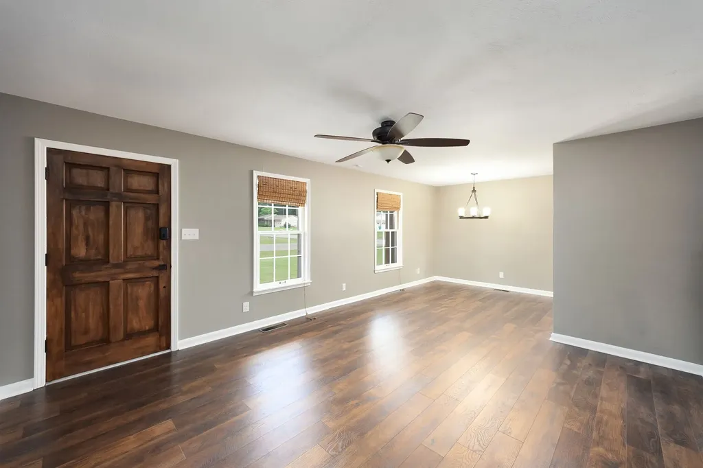 102 Fox Ridge Road Jackson TN 38305
