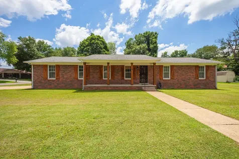 102 Fox Ridge Road Jackson TN 38305