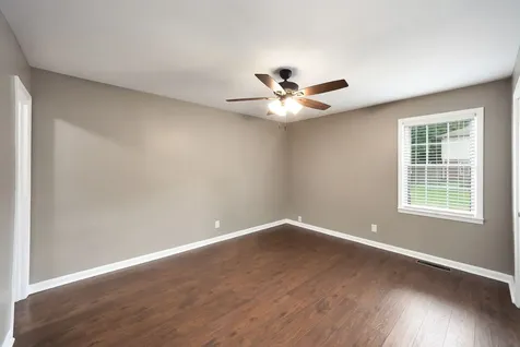 102 Fox Ridge Road Jackson TN 38305