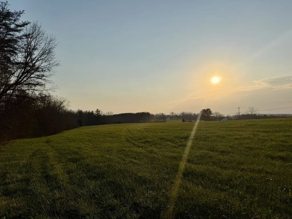 3 Nashville Highway Deer Lodge TN 37726