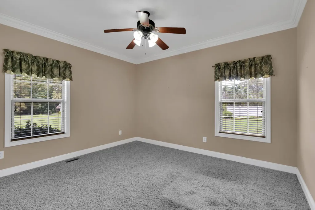 37 Pond Field Court Winchester TN 37398