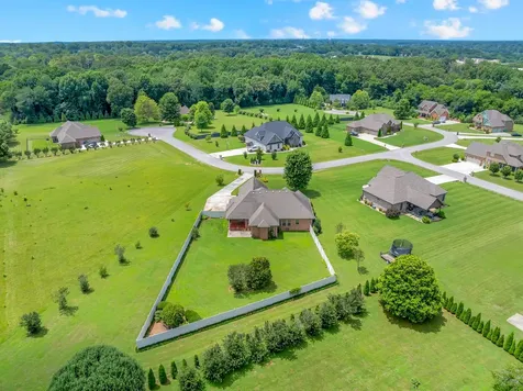 37 Pond Field Court Winchester TN 37398