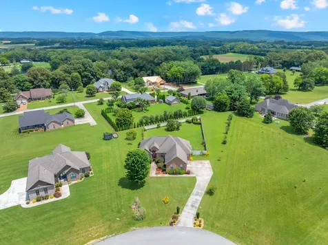 37 Pond Field Court Winchester TN 37398