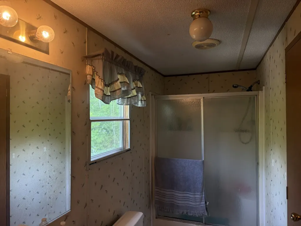 242 Lynch Lane Gainesboro TN 38562