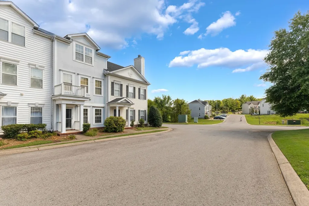 4316 Summercrest Boulevard Antioch TN 37013
