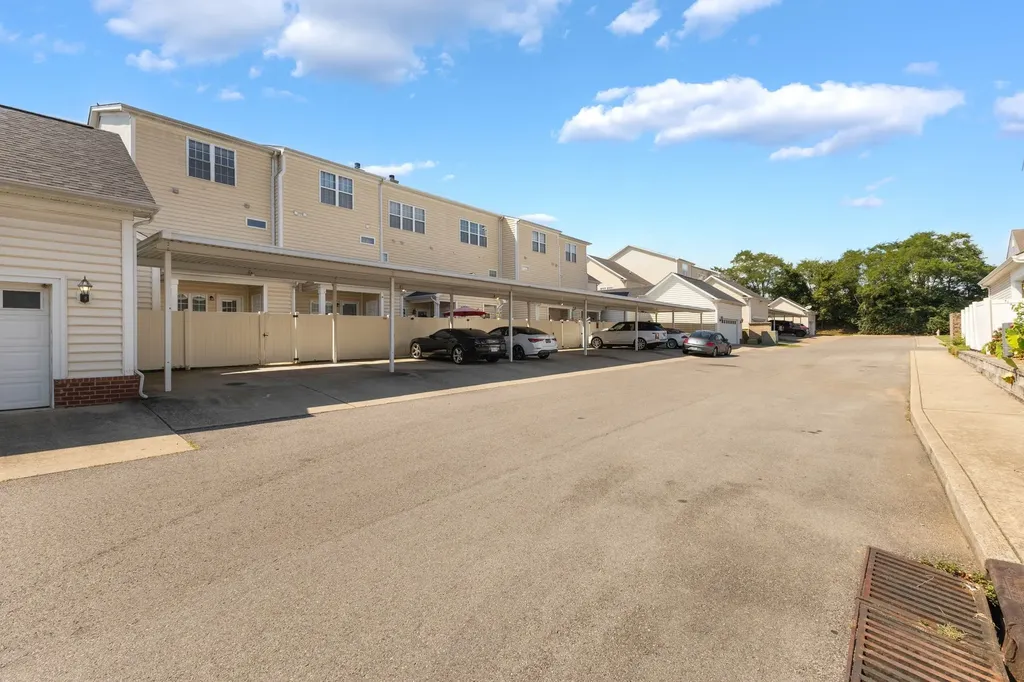 4316 Summercrest Boulevard Antioch TN 37013