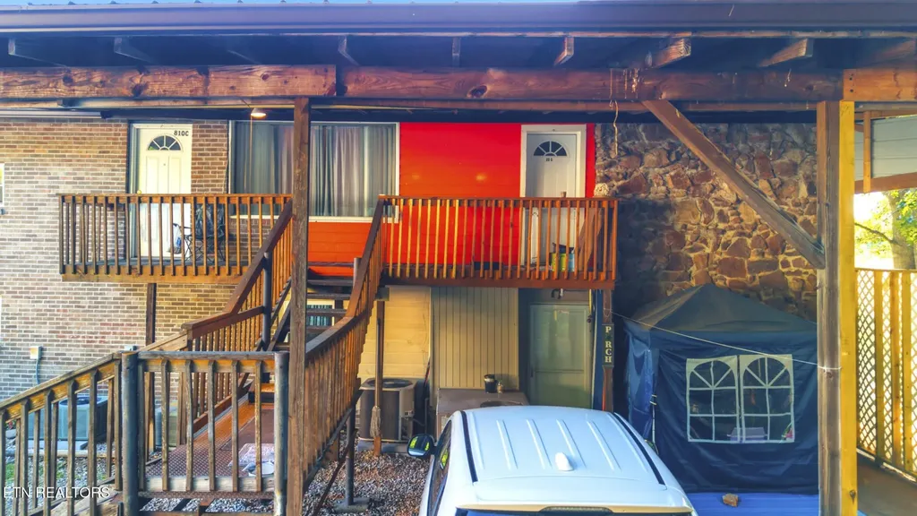814 Midway Road Strawberry Plains TN 37871