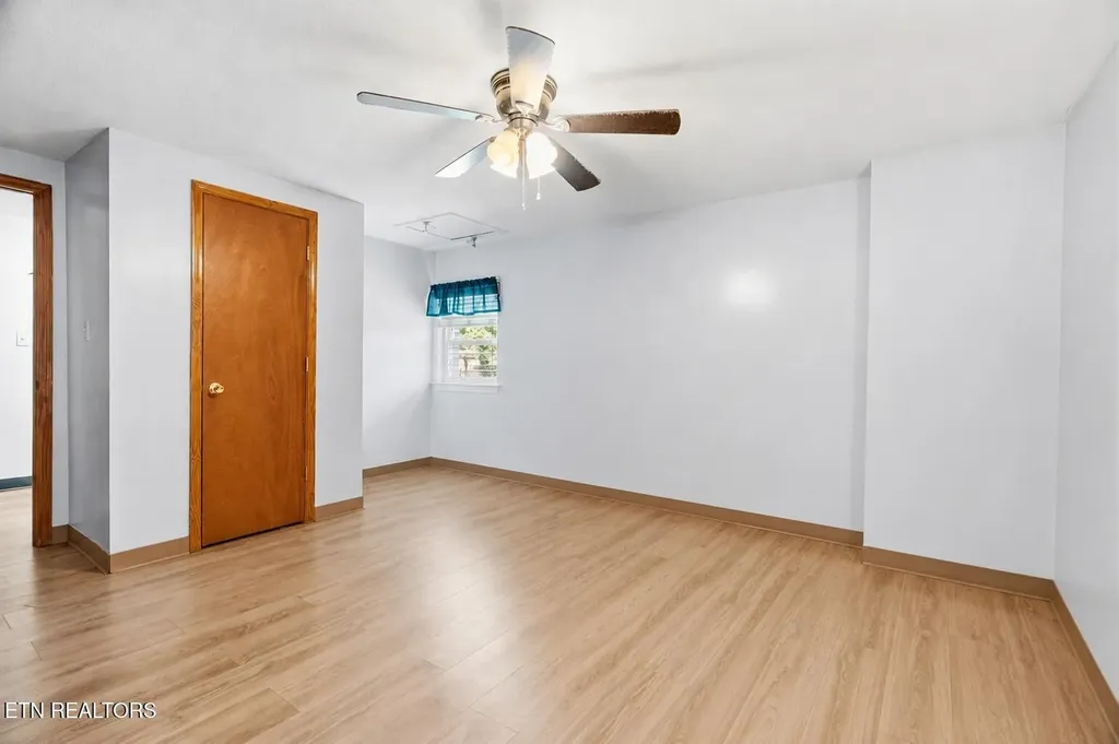 814 Midway Road Strawberry Plains TN 37871