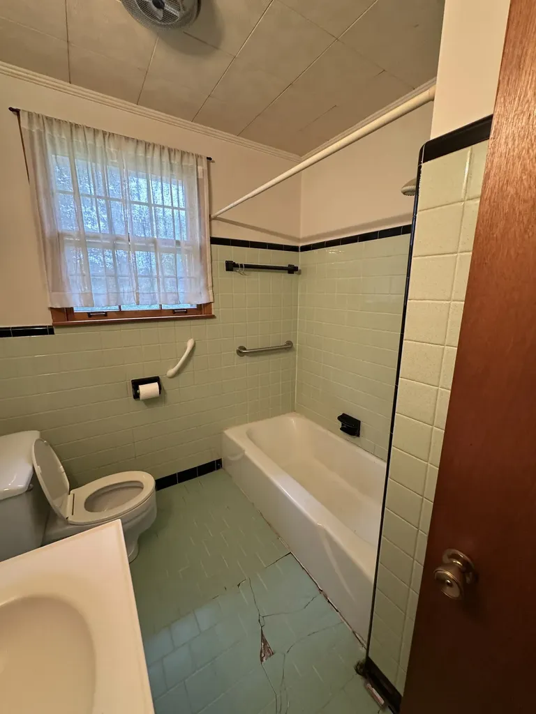 5023 Collinwood Drive Clarksville TN 37042