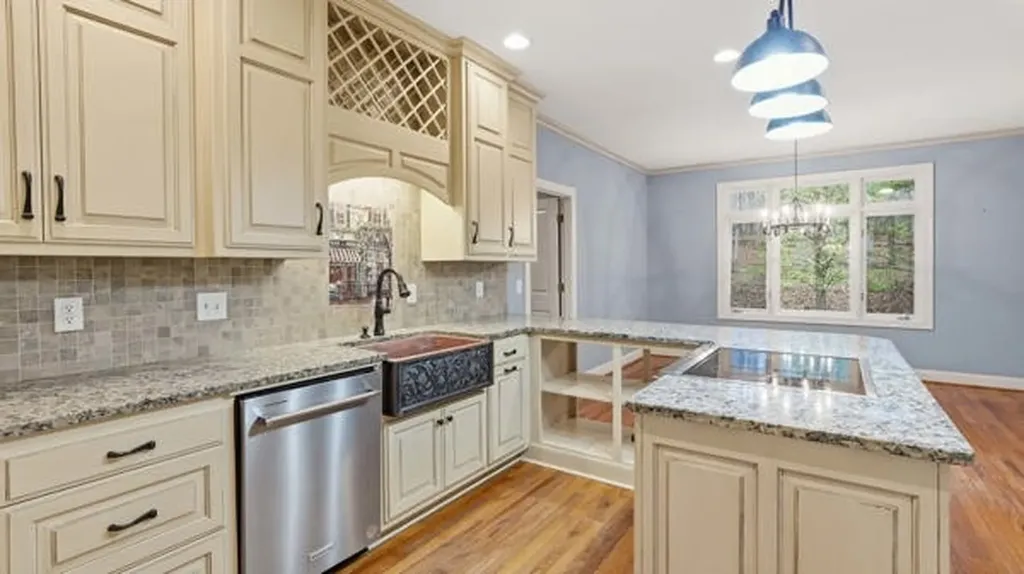921 Poplar Place Monteagle TN 37356