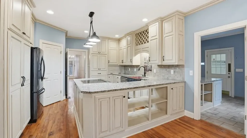 921 Poplar Place Monteagle TN 37356