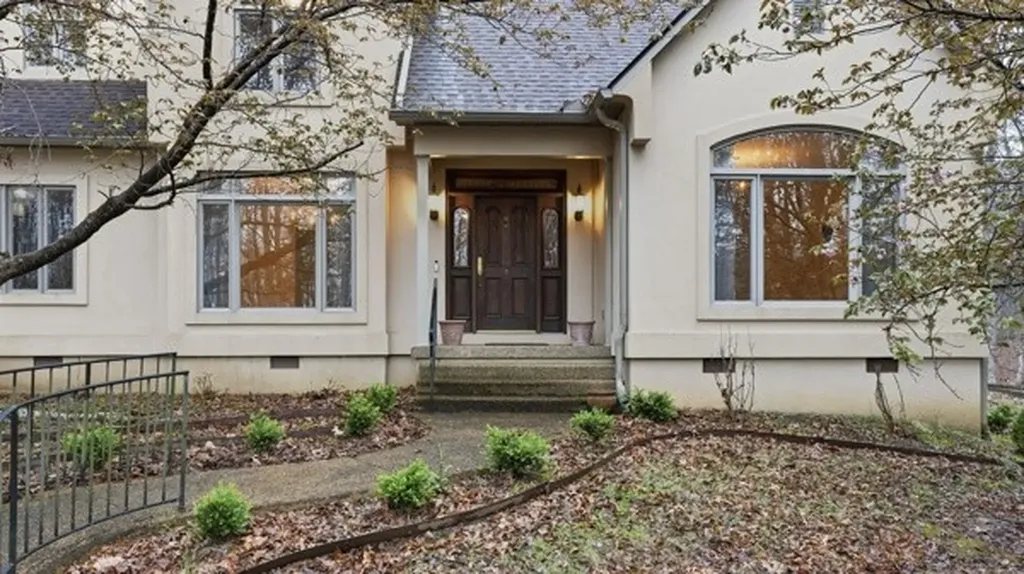 921 Poplar Place Monteagle TN 37356