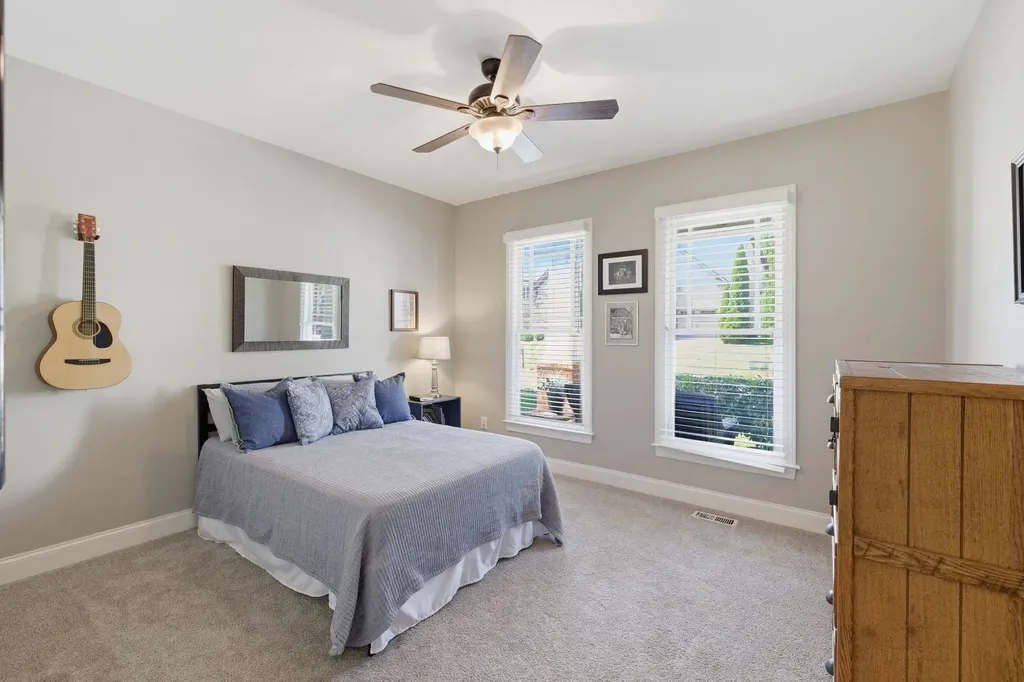 2017 Callaway Park Place Thompsons Station TN 37179