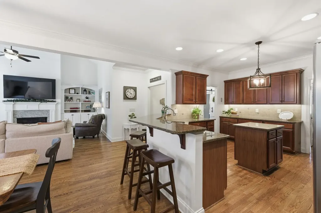 2017 Callaway Park Place Thompsons Station TN 37179