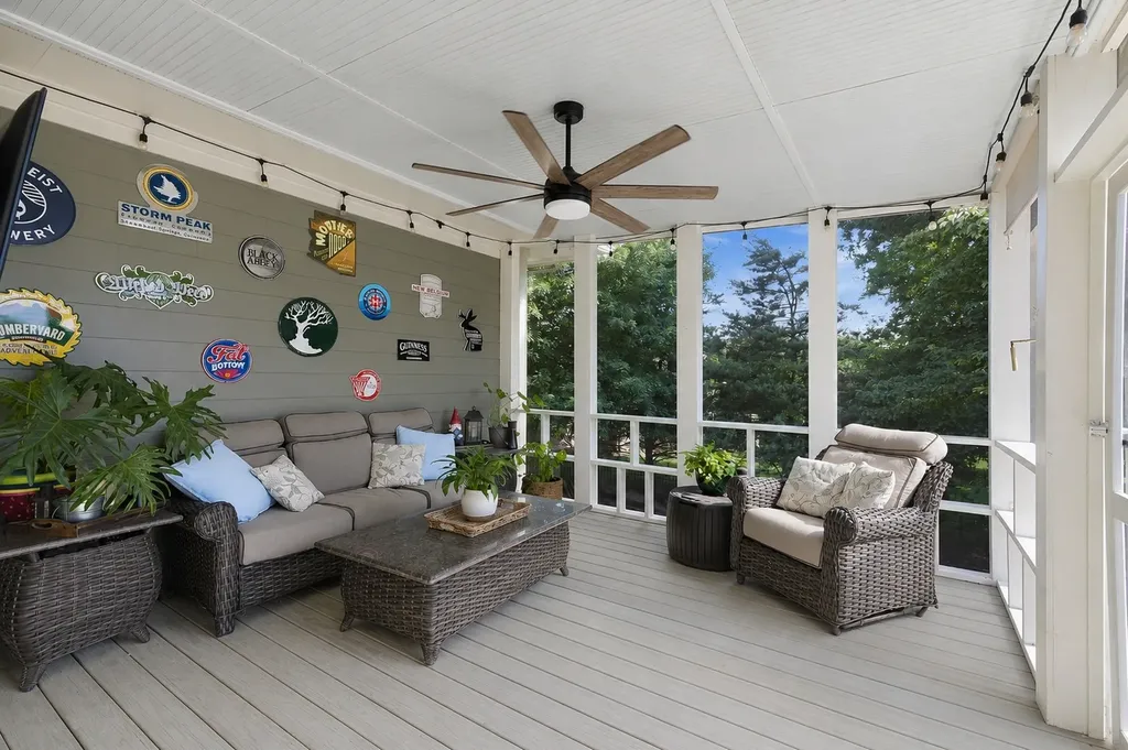 2017 Callaway Park Place Thompsons Station TN 37179