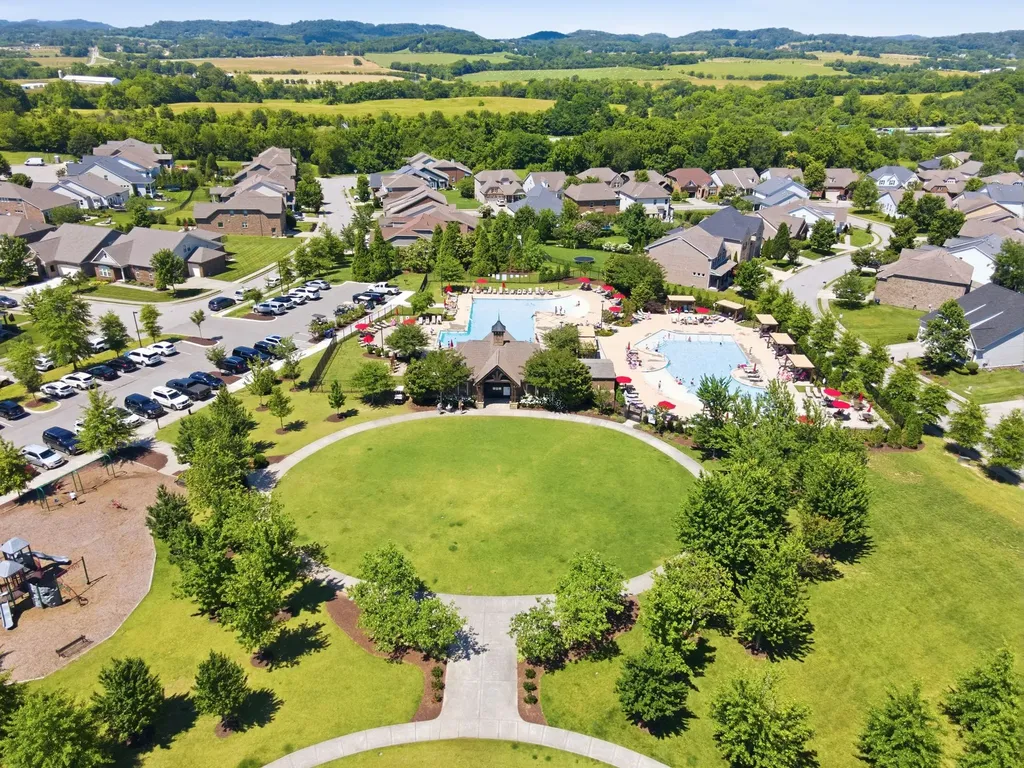 2017 Callaway Park Place Thompsons Station TN 37179
