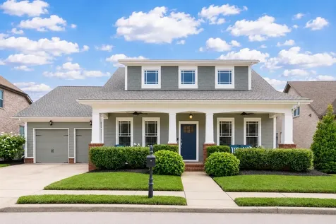 2017 Callaway Park Place Thompsons Station TN 37179