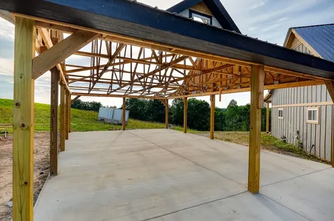689 Amonett Circle Byrdstown TN 38549