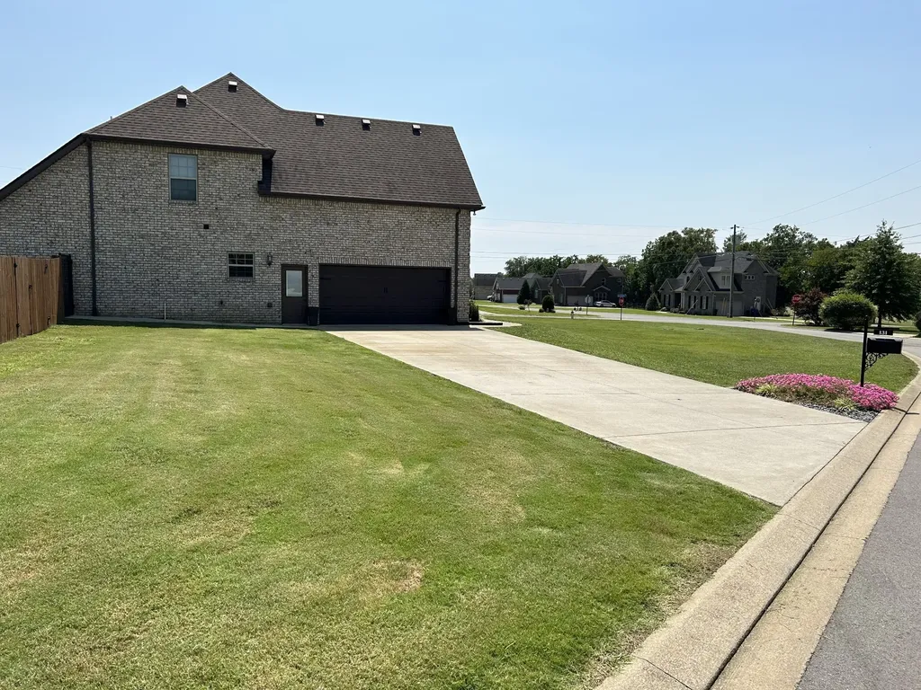 131 Saturday Drive Lascassas TN 37085